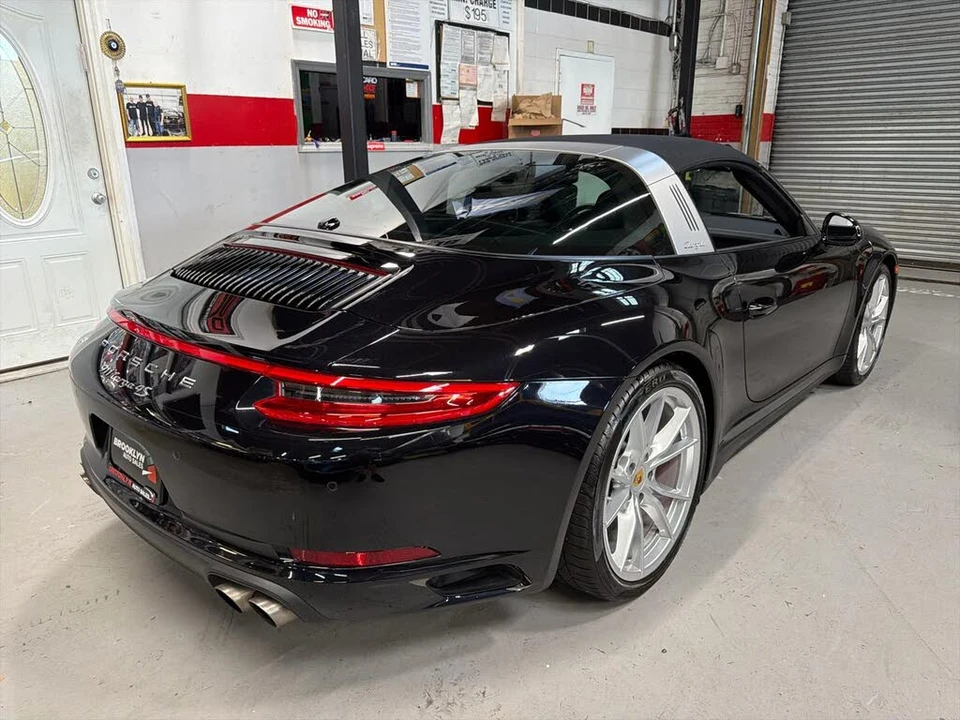 2017 Porsche 991 Targa 4 & 4S - Image 27 of 27