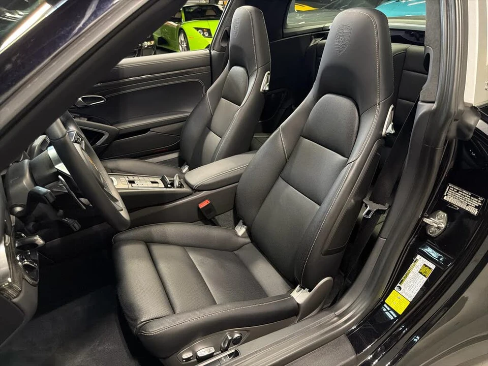 2017 Porsche 991 Targa 4 & 4S - Image 15 of 27