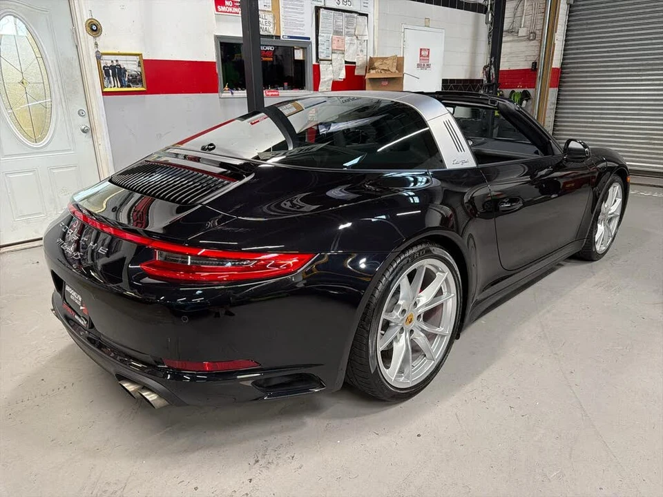 2017 Porsche 991 Targa 4 & 4S - Image 5 of 27