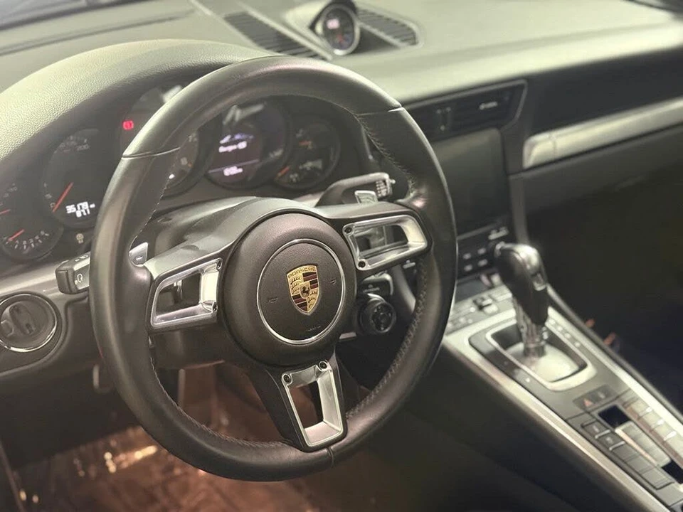 2017 Porsche 991 Targa 4 & 4S - Image 11 of 26