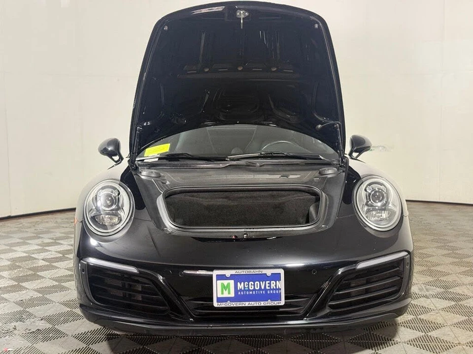2017 Porsche 991 Targa 4 & 4S - Image 10 of 26