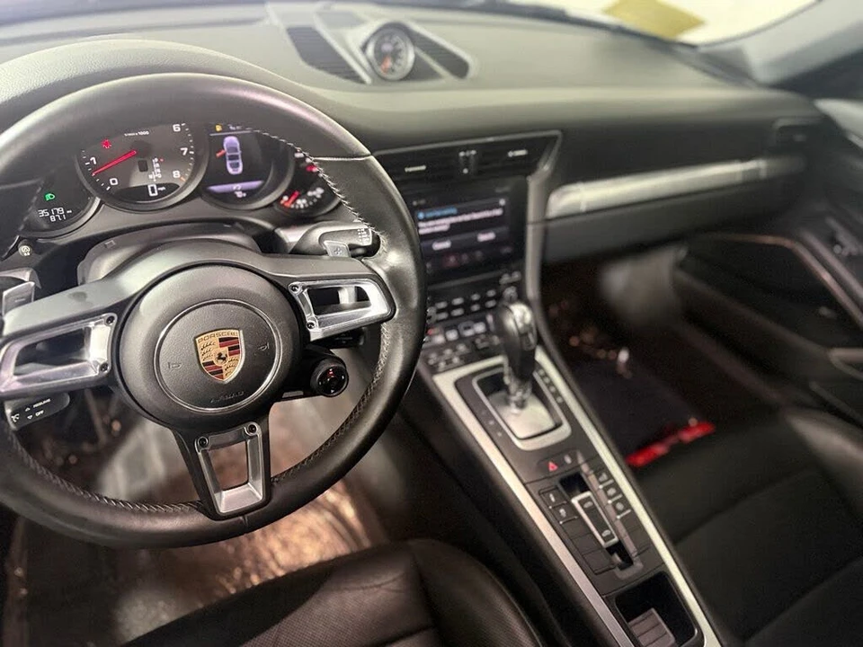 2017 Porsche 991 Targa 4 & 4S - Image 17 of 26