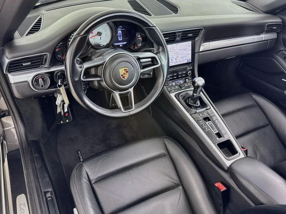 2017 Porsche 991 Targa 4 & 4S - Image 4 of 31
