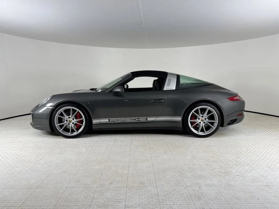 2017 Porsche 991 Targa 4 & 4S - Image 2 of 31