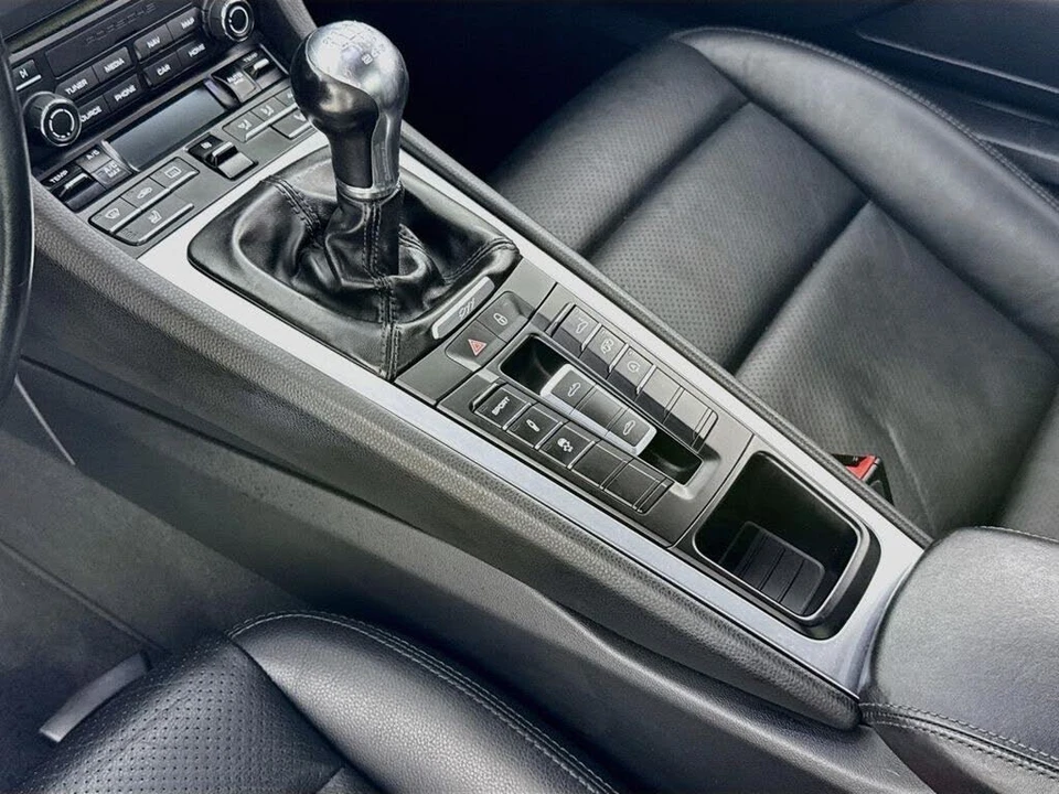 2017 Porsche 991 Targa 4 & 4S - Image 16 of 31