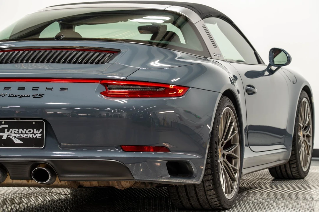 2017 Porsche 991 Targa 4 & 4S - Image 19 of 31