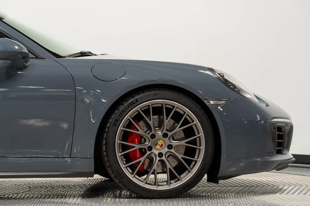 2017 Porsche 991 Targa 4 & 4S - Image 22 of 31