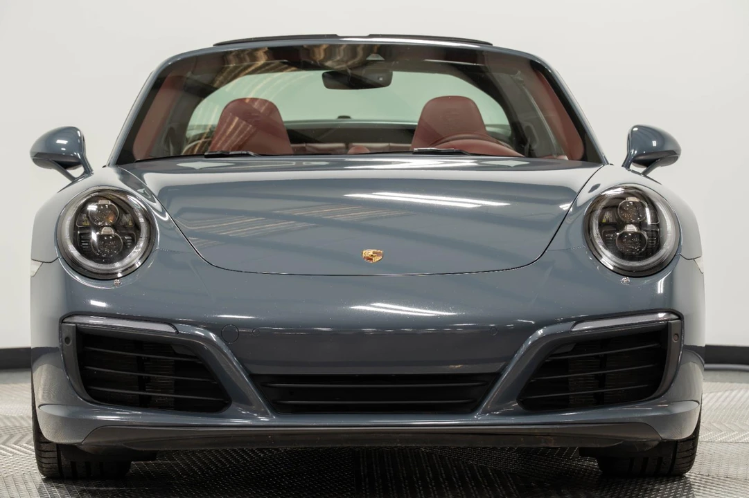 2017 Porsche 991 Targa 4 & 4S - Image 25 of 31