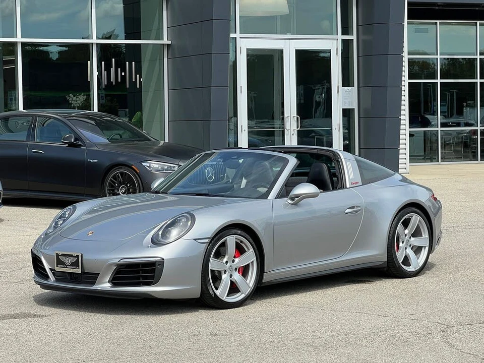 2017 Porsche 991 Targa 4 & 4S - Image 5 of 31