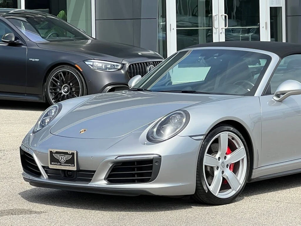 2017 Porsche 991 Targa 4 & 4S - Image 15 of 31