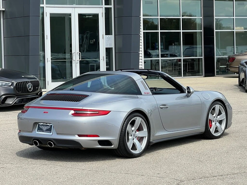2017 Porsche 991 Targa 4 & 4S - Image 11 of 31