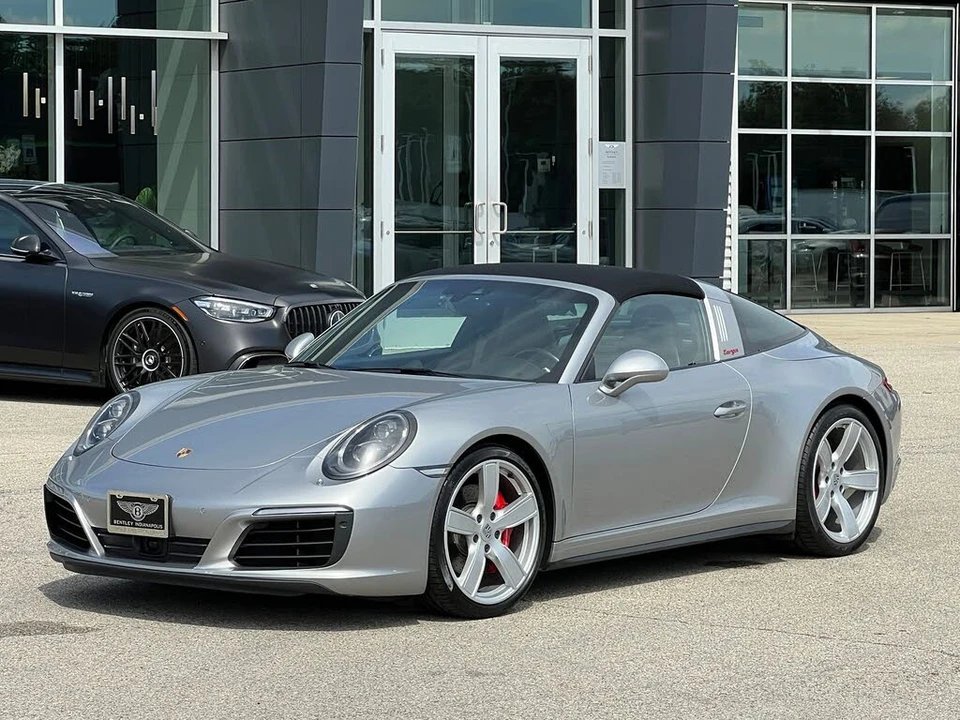 2017 Porsche 991 Targa 4 & 4S - Image 14 of 31