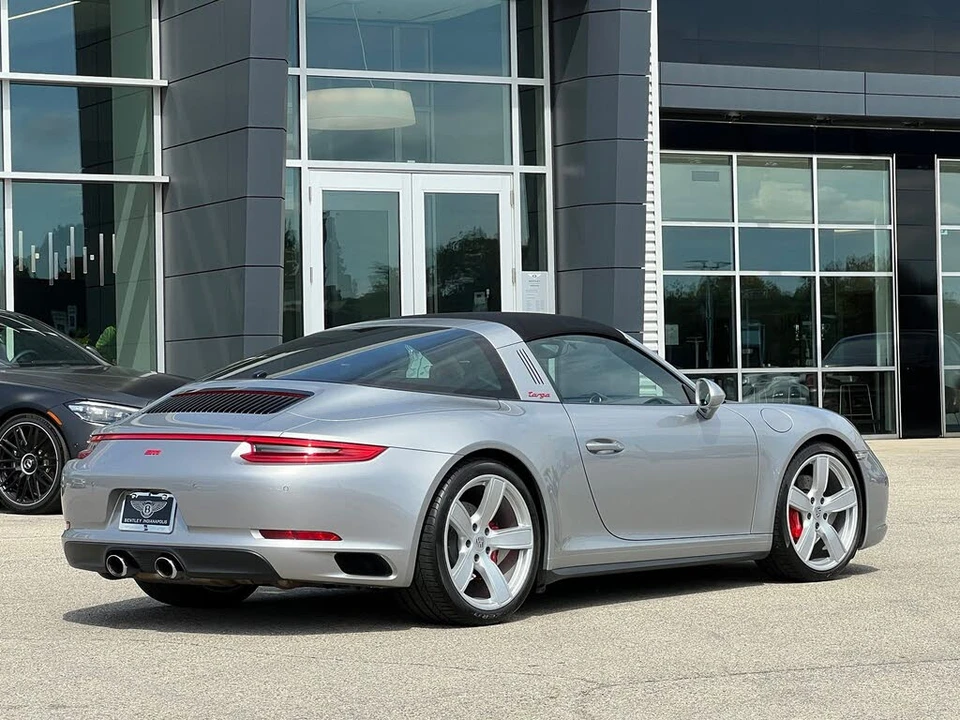 2017 Porsche 991 Targa 4 & 4S - Image 3 of 31