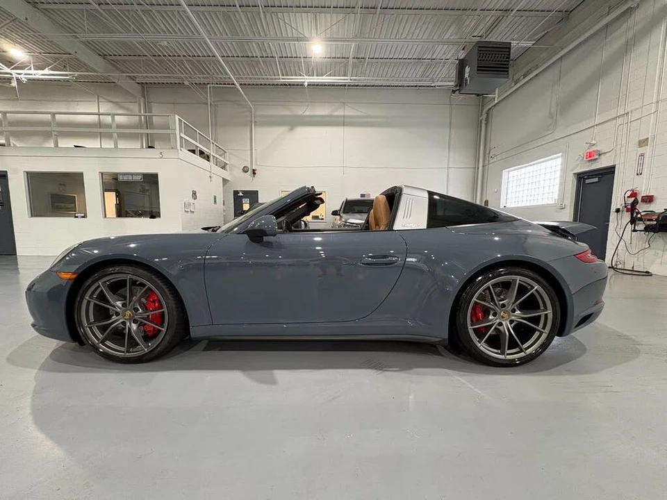 2017 Porsche 991 Targa 4 & 4S - Image 11 of 31