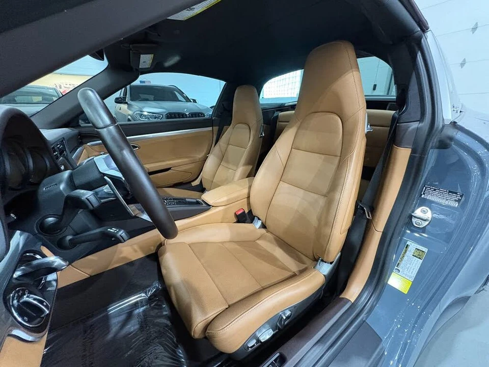 2017 Porsche 991 Targa 4 & 4S - Image 16 of 31