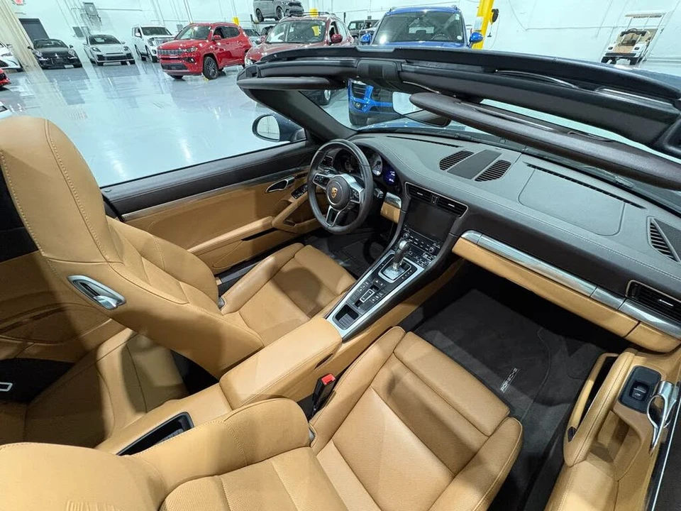 2017 Porsche 991 Targa 4 & 4S - Image 14 of 31
