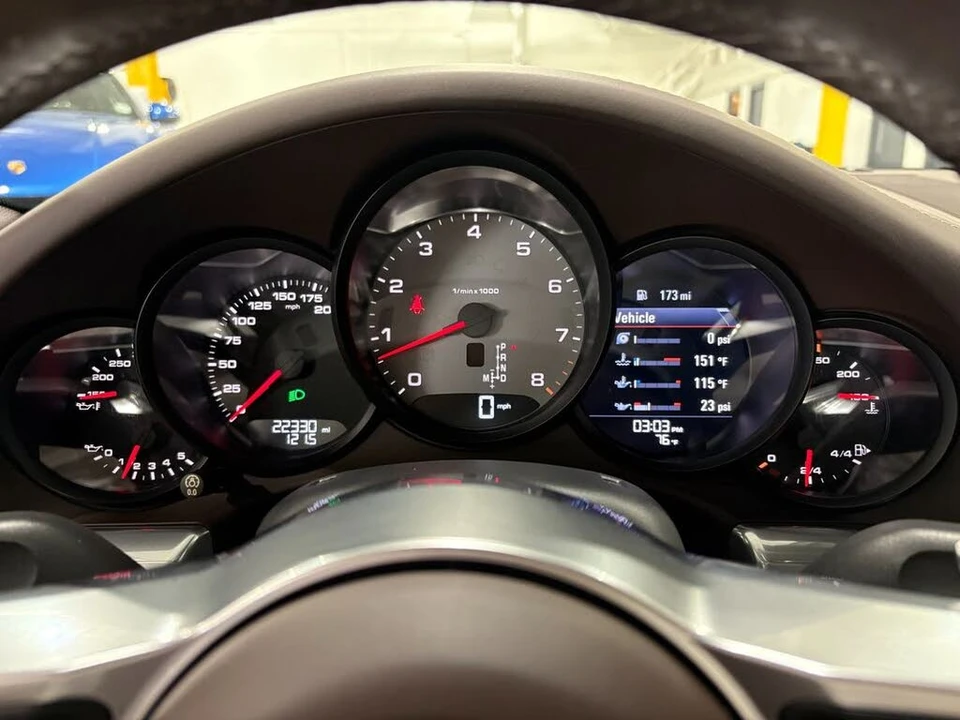 2017 Porsche 991 Targa 4 & 4S - Image 26 of 31