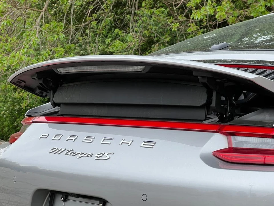 2017 Porsche 991 Targa 4 & 4S - Image 11 of 31
