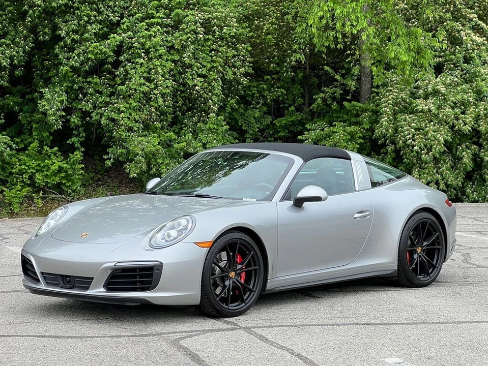 2017 Porsche 991 Targa 4 & 4S - Image 14 of 31