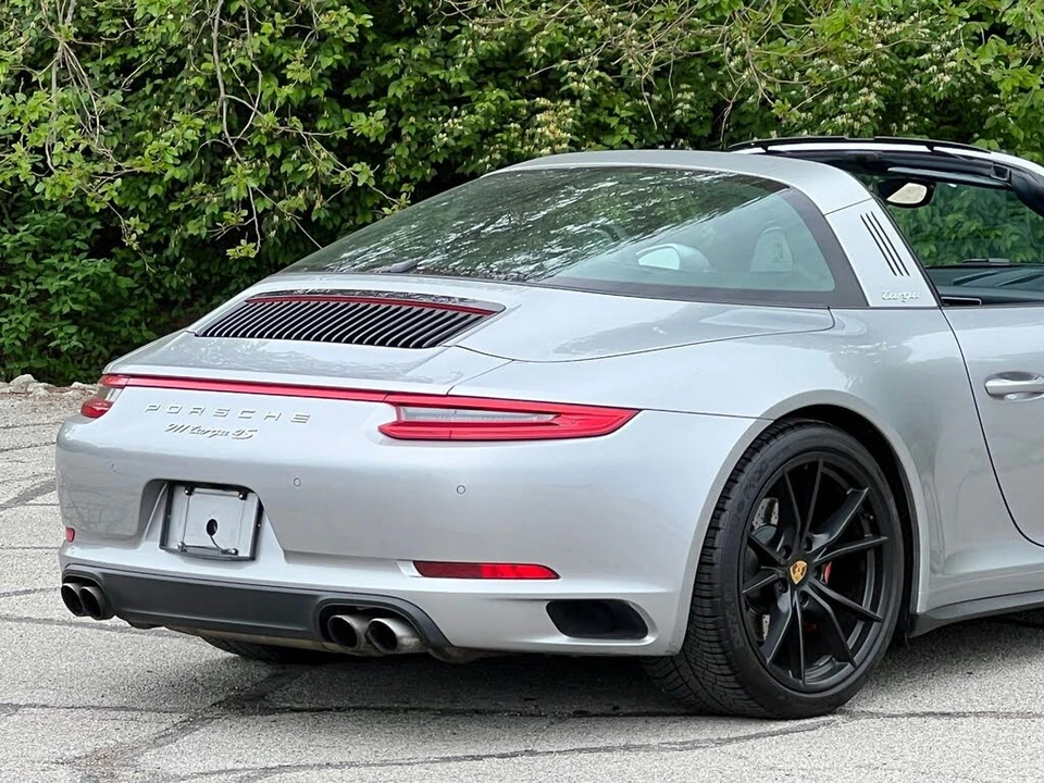2017 Porsche 991 Targa 4 & 4S - Image 10 of 31