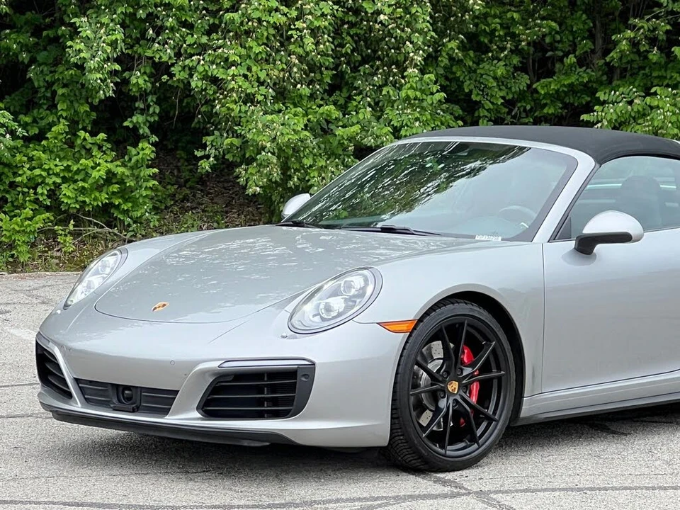2017 Porsche 991 Targa 4 & 4S - Image 15 of 31