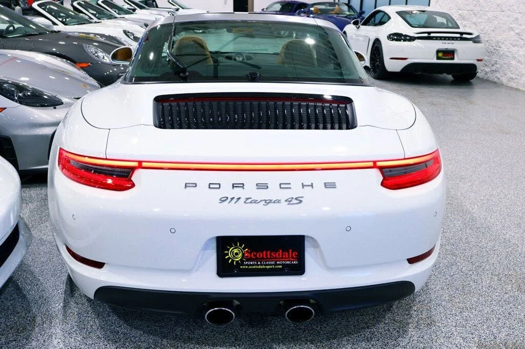 2017 Porsche 991 Targa 4 & 4S - Image 14 of 31