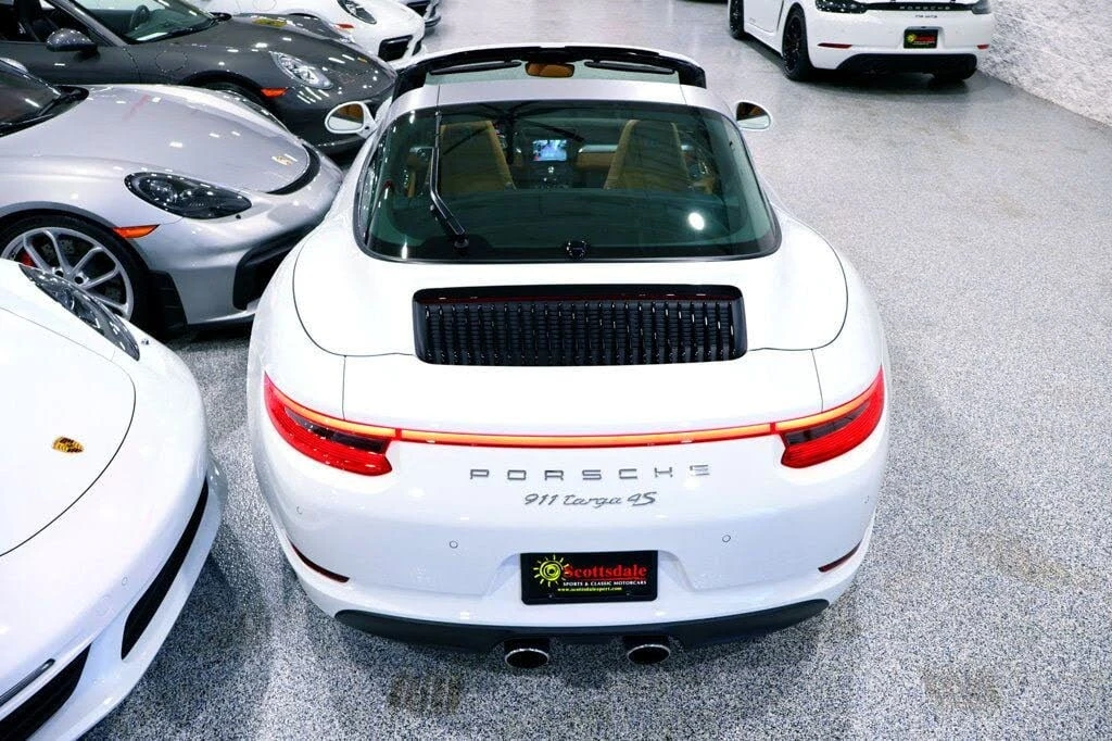 2017 Porsche 991 Targa 4 & 4S - Image 15 of 31