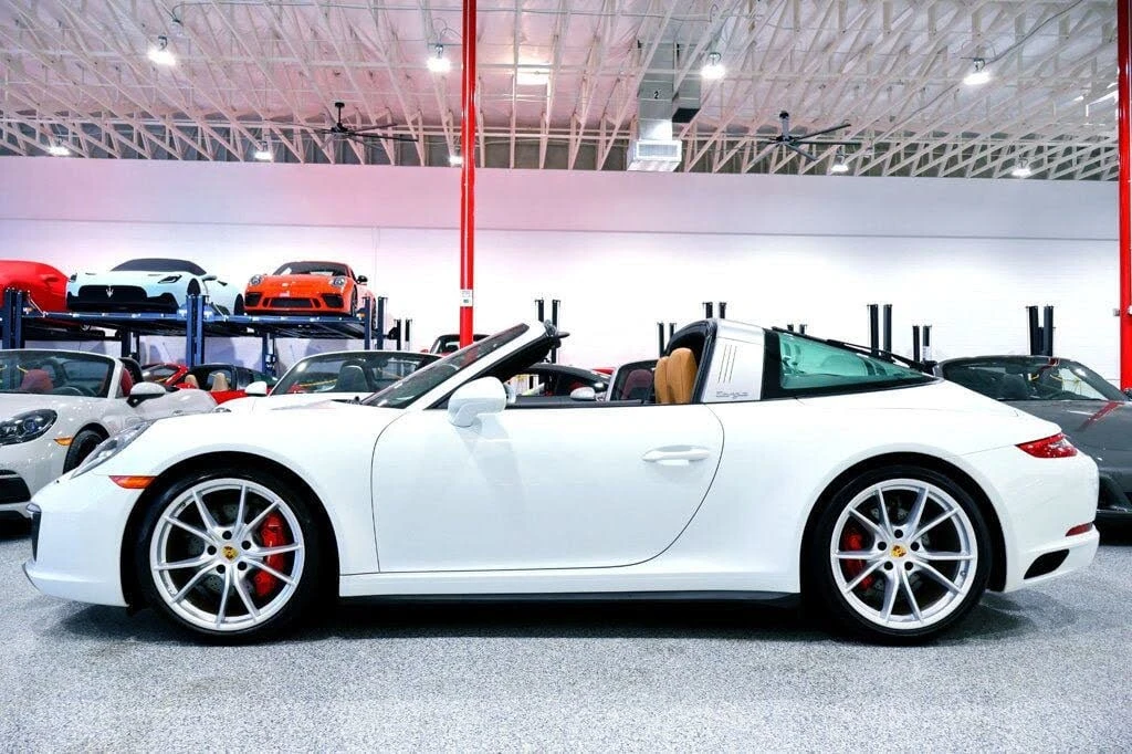 2017 Porsche 991 Targa 4 & 4S - Image 2 of 31