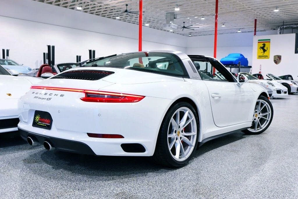 2017 Porsche 991 Targa 4 & 4S - Image 13 of 31