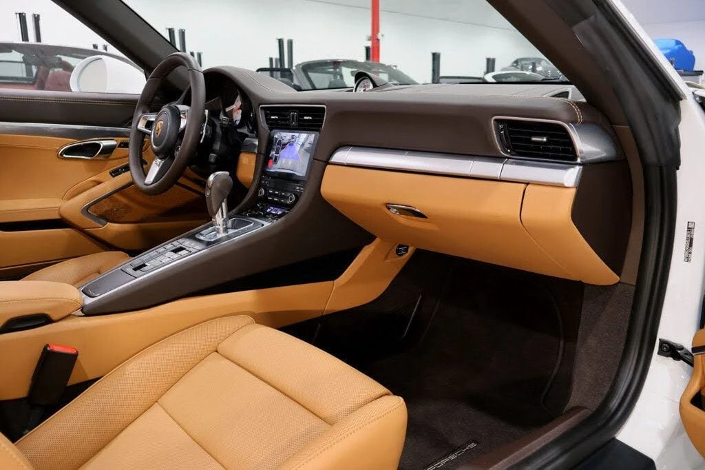 2017 Porsche 991 Targa 4 & 4S - Image 28 of 31