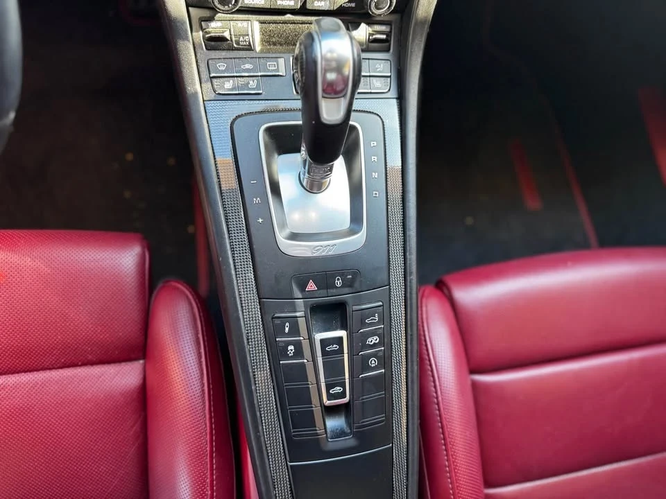 2017 Porsche 991 Targa 4 & 4S - Image 15 of 19