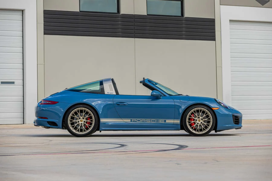 2017 Porsche 991 Targa 4 & 4S - Image 7 of 31