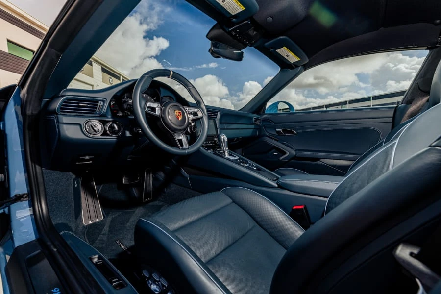 2017 Porsche 991 Targa 4 & 4S - Image 28 of 31