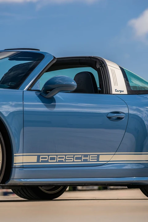 2017 Porsche 991 Targa 4 & 4S - Image 8 of 31