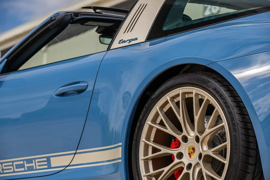 2017 Porsche 991 Targa 4 & 4S - Image 13 of 31