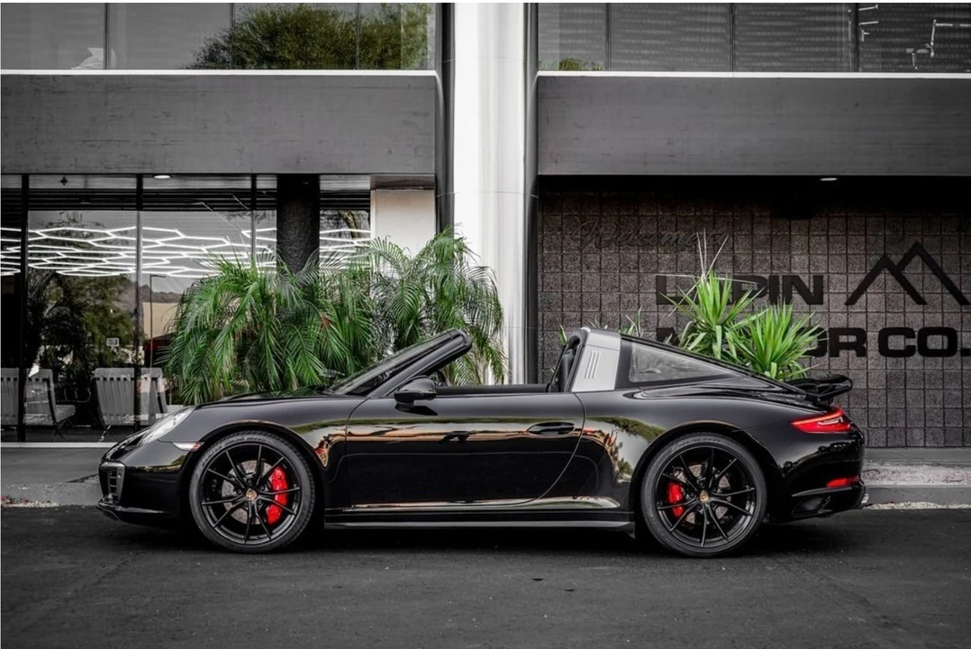 2017 Porsche 991 Targa 4 & 4S - Image 6 of 12