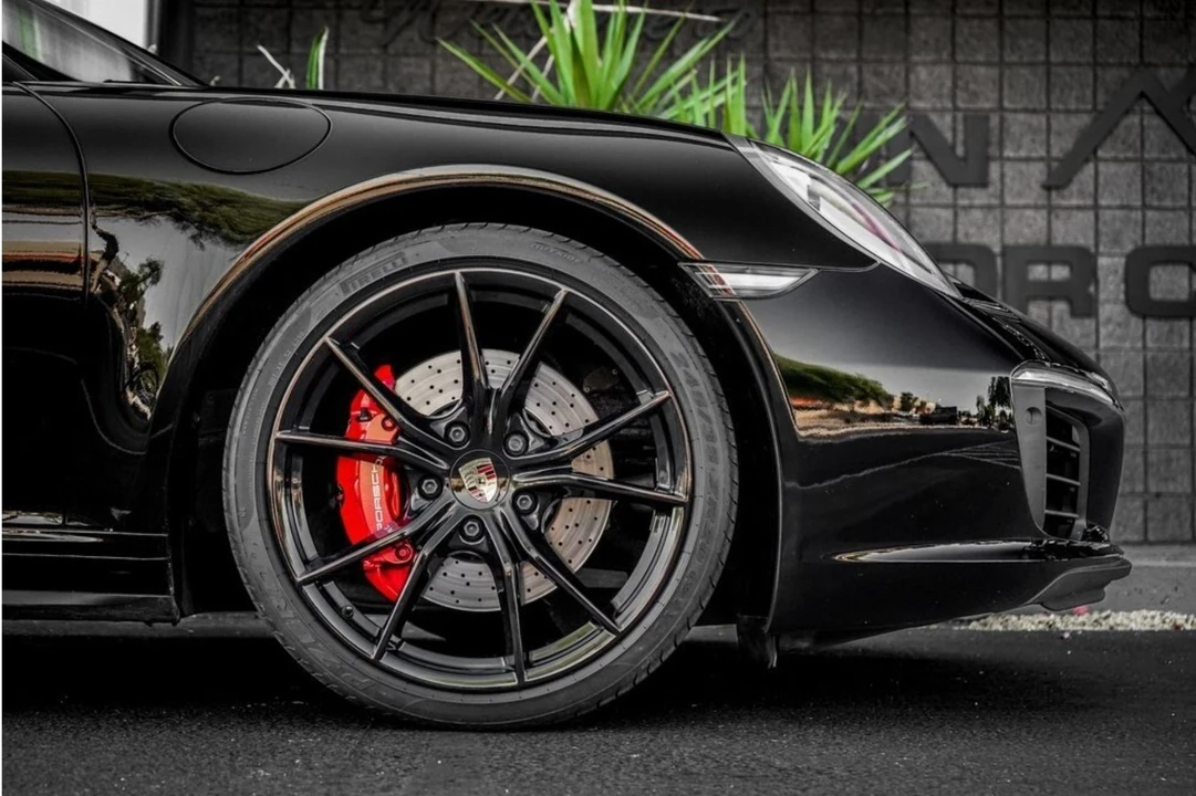 2017 Porsche 991 Targa 4 & 4S - Image 7 of 12