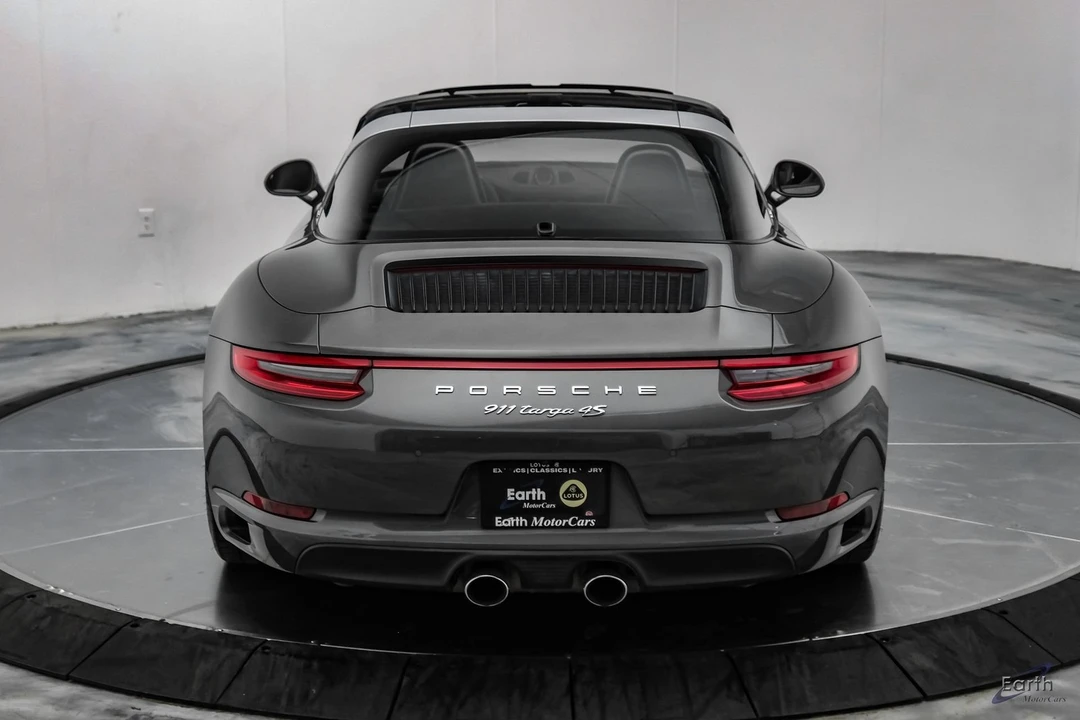 2017 Porsche 991 Targa 4 & 4S - Image 16 of 31