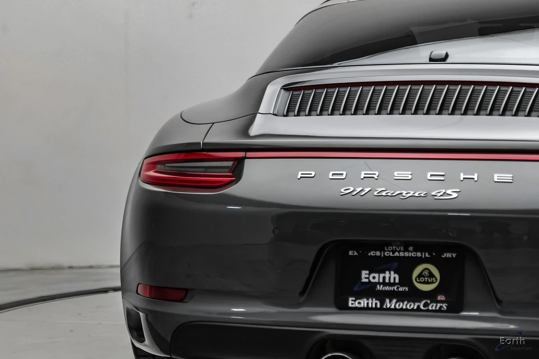 2017 Porsche 991 Targa 4 & 4S - Image 17 of 31