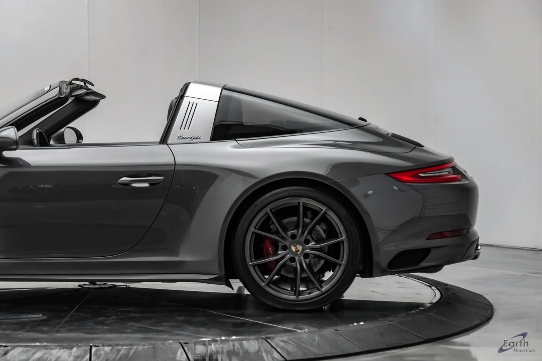 2017 Porsche 991 Targa 4 & 4S - Image 11 of 31