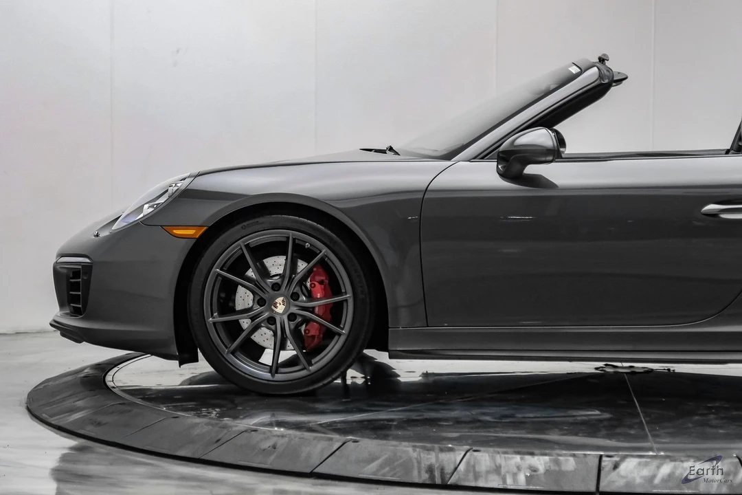 2017 Porsche 991 Targa 4 & 4S - Image 10 of 31