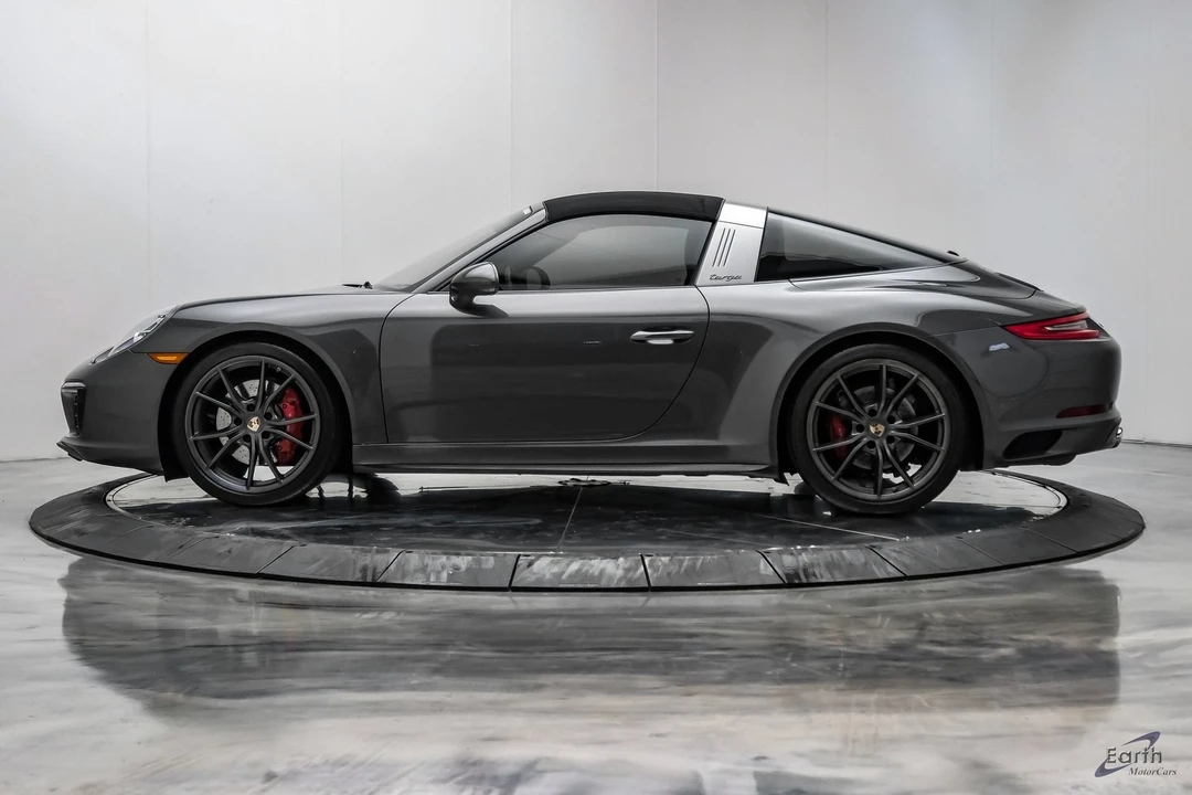 2017 Porsche 991 Targa 4 & 4S - Image 9 of 31