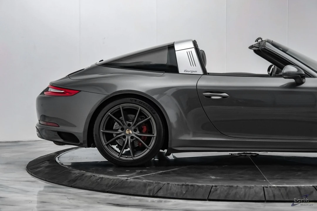 2017 Porsche 991 Targa 4 & 4S - Image 26 of 31
