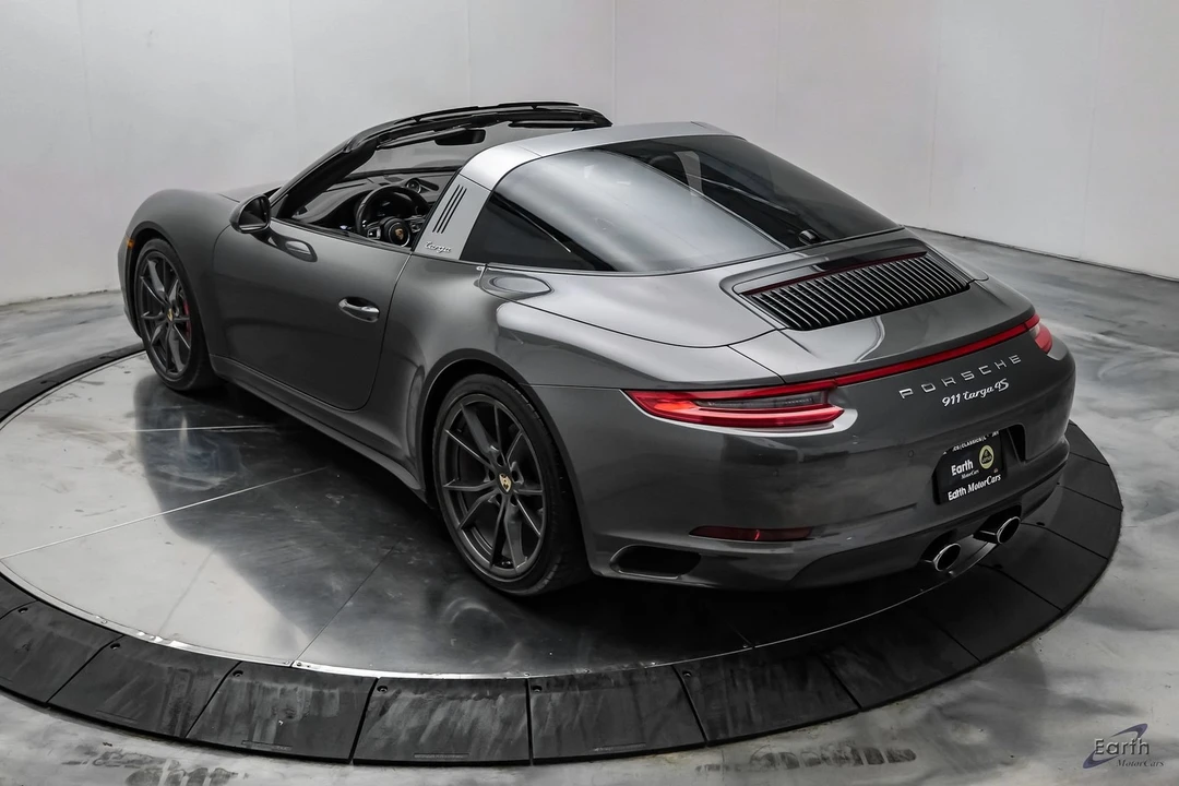 2017 Porsche 991 Targa 4 & 4S - Image 14 of 31