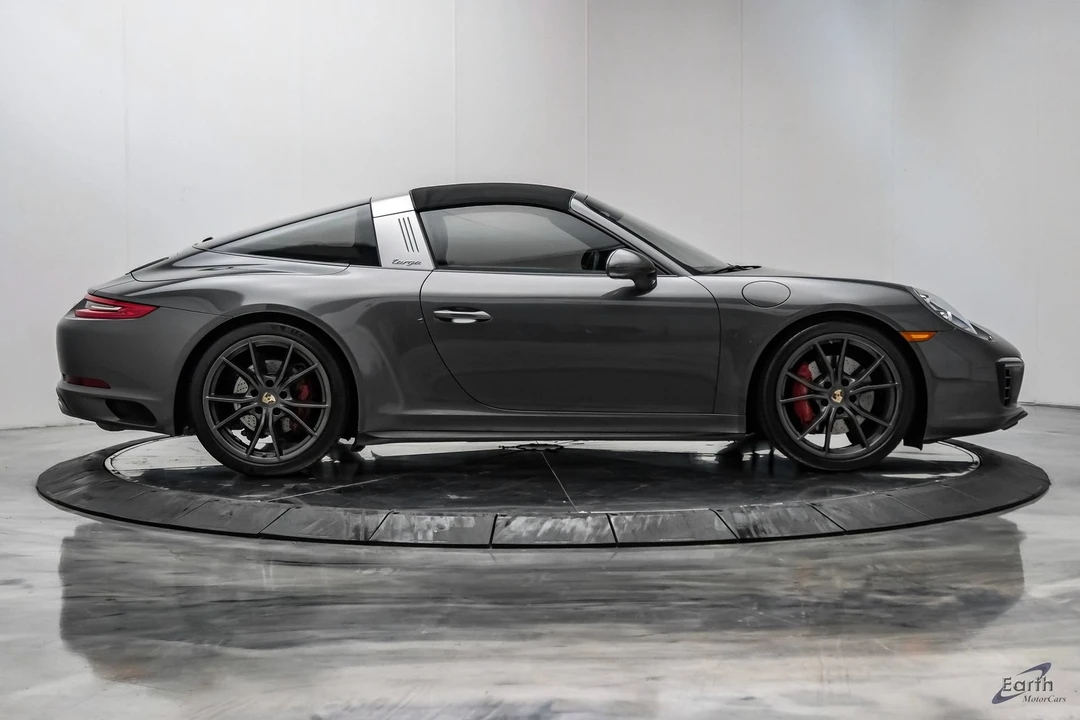 2017 Porsche 991 Targa 4 & 4S - Image 25 of 31