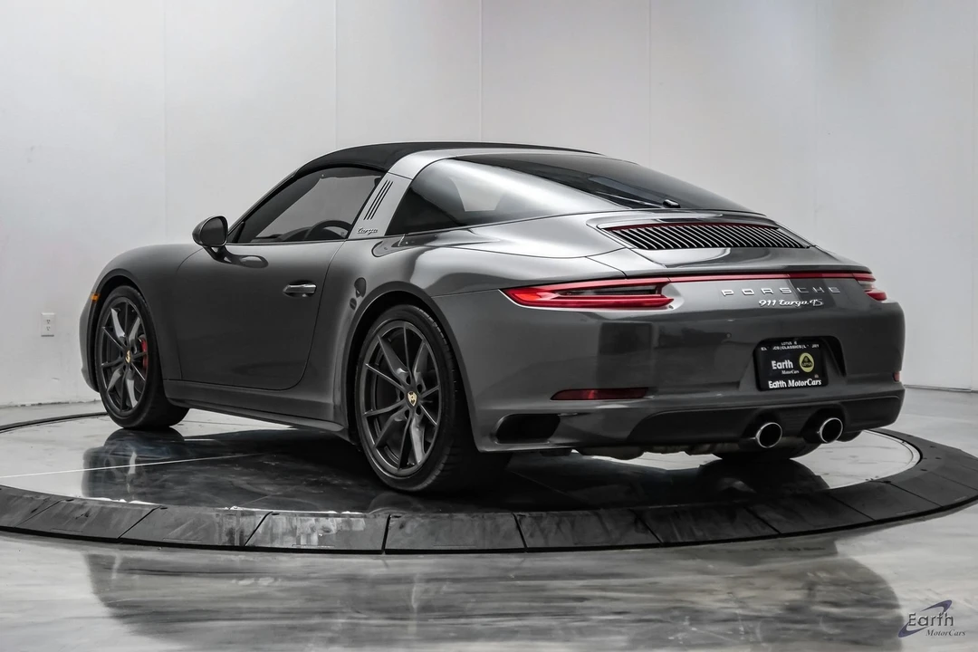 2017 Porsche 991 Targa 4 & 4S - Image 13 of 31