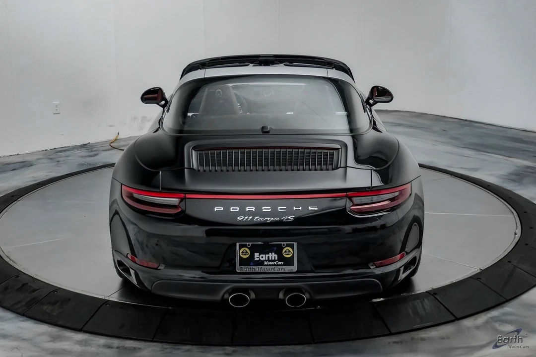 2017 Porsche 991 Targa 4 & 4S - Image 12 of 21