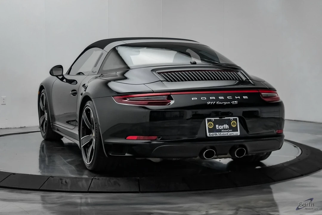 2017 Porsche 991 Targa 4 & 4S - Image 10 of 21