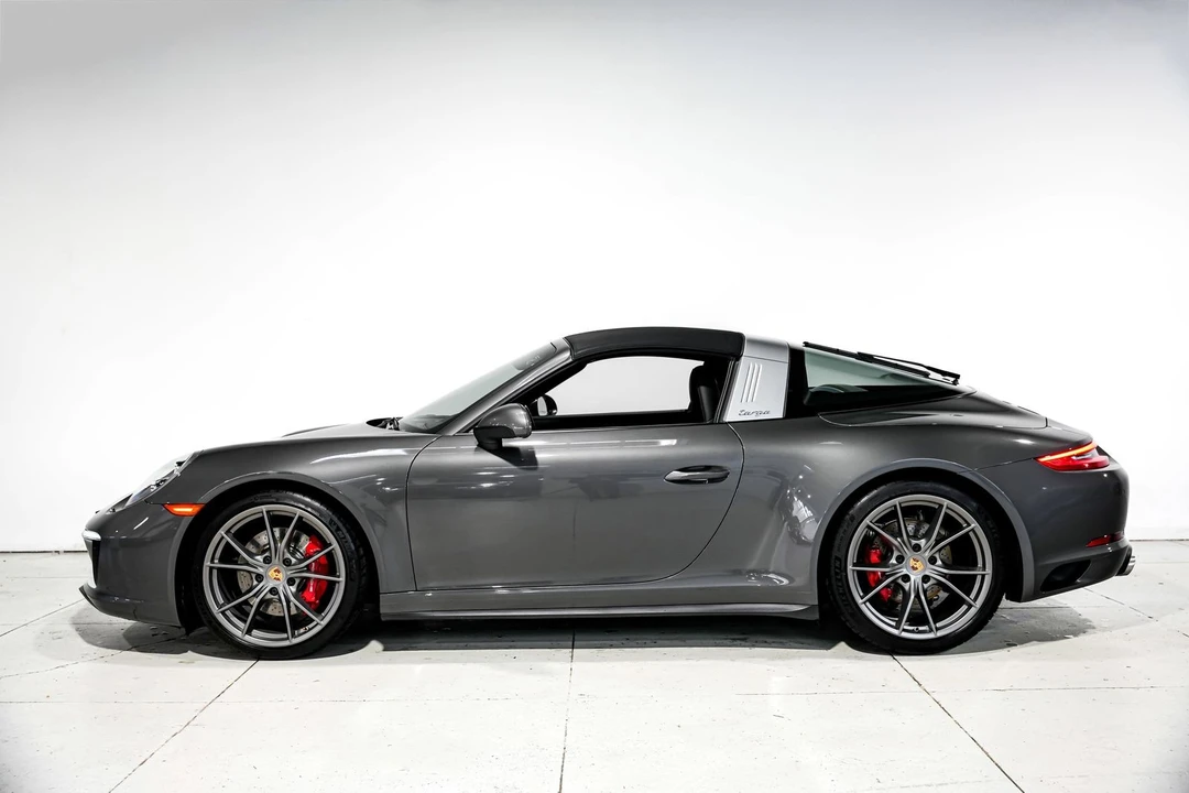 2017 Porsche 991 Targa 4 & 4S - Image 7 of 31