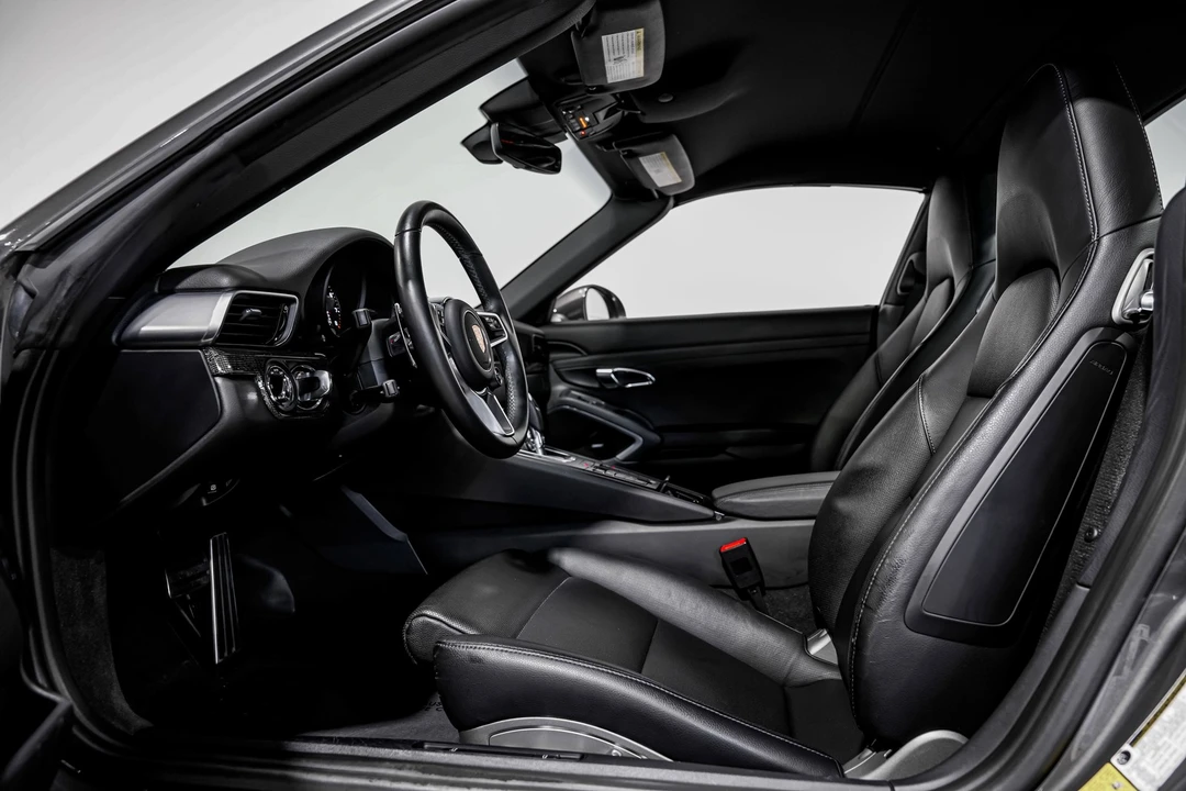 2017 Porsche 991 Targa 4 & 4S - Image 19 of 21